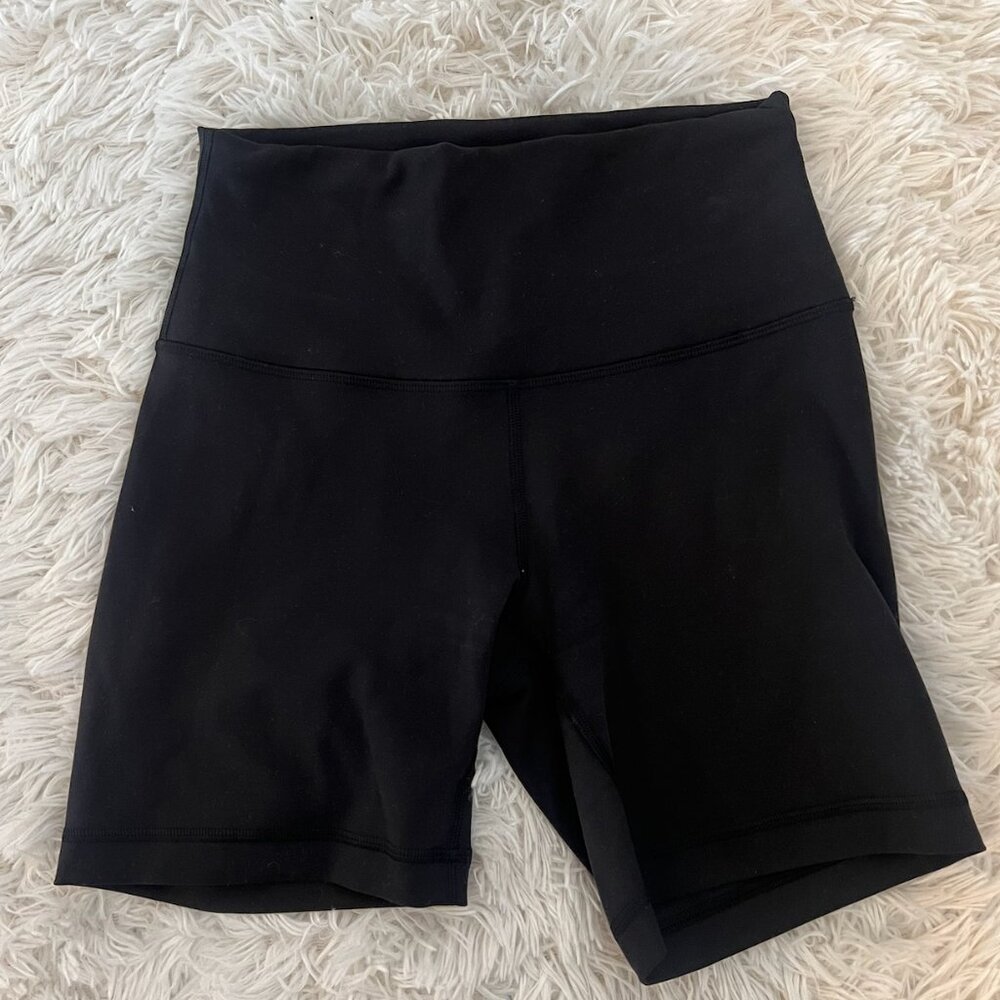 Lululemon Wunder Train High-Rise Short 6"
